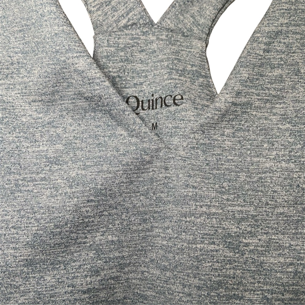 Quince NWT Flowknit Ultra Soft V-Neck Cropped Tank Size M Light Heather Blue - Picture 3 of 4
